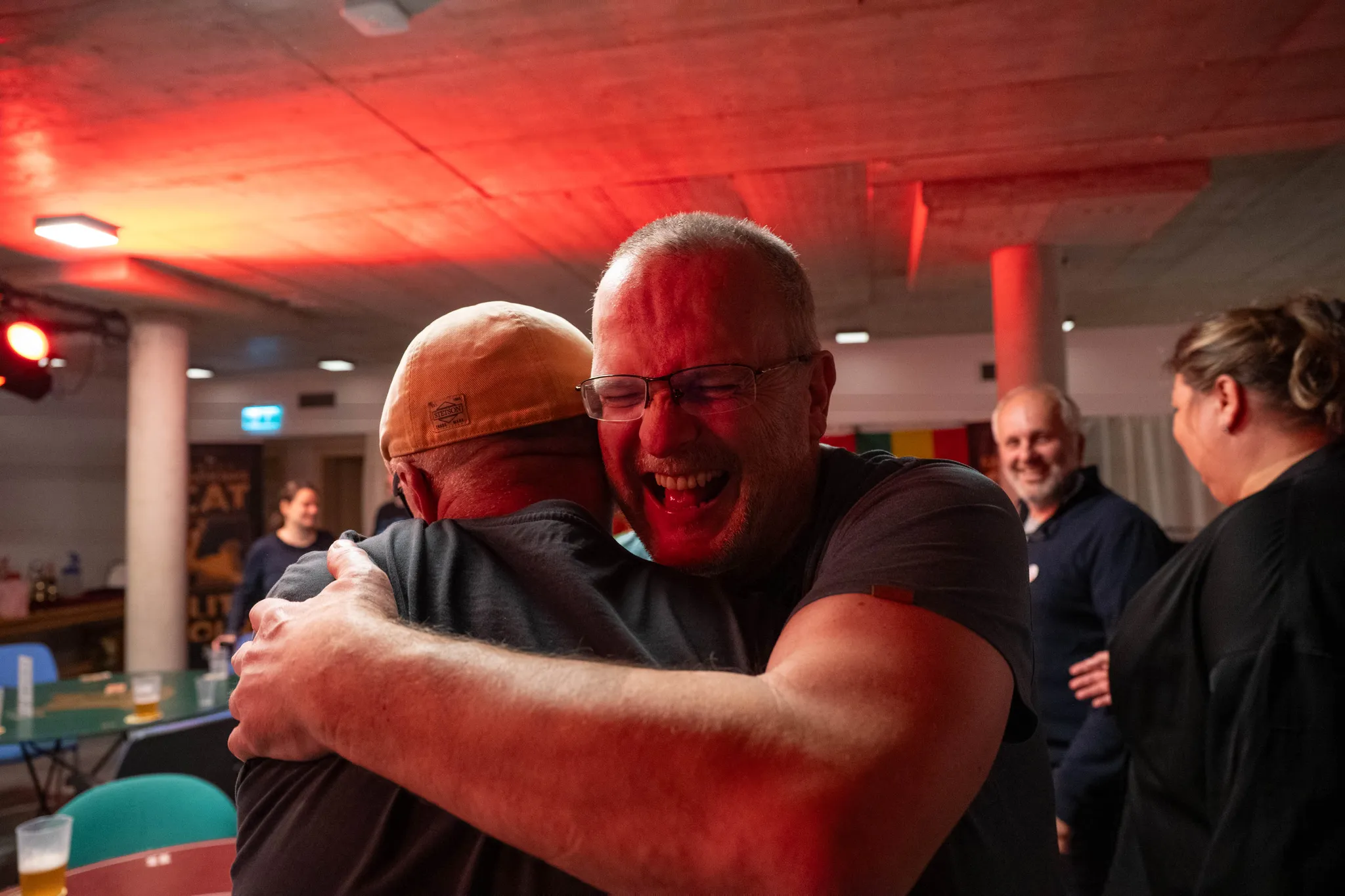 SCWS 2026 objetí rivalů / rivals' hug.